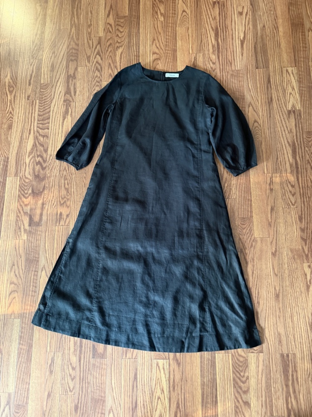Everlane Women’s Black Midi Dress - Classic A-Line Design